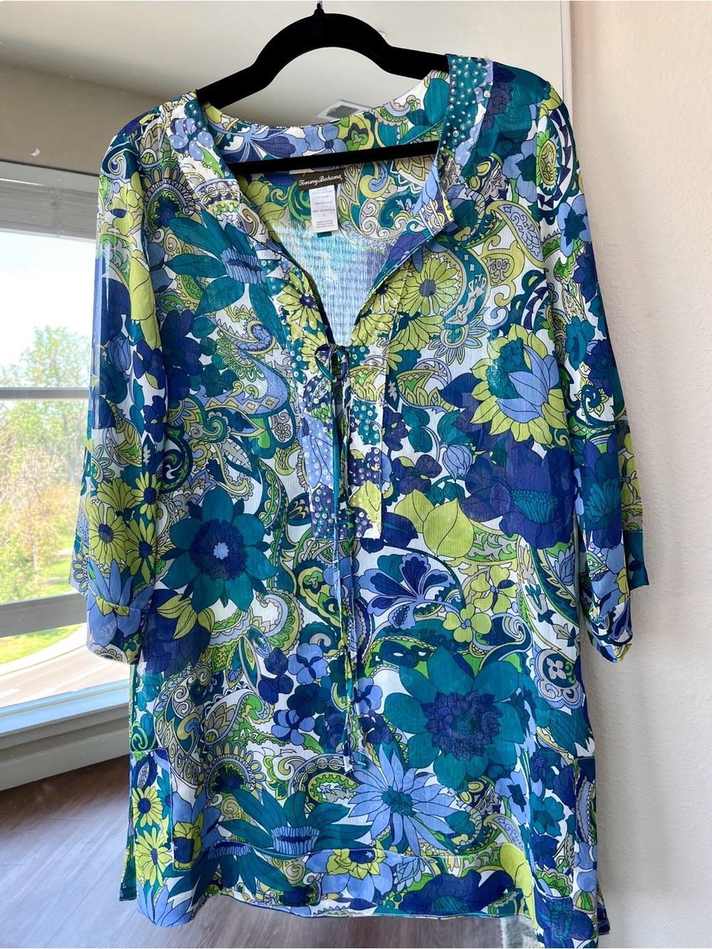 Tommy Bahama semi-sheer tunic, bead embellishment, blue & green. Fits 2-8